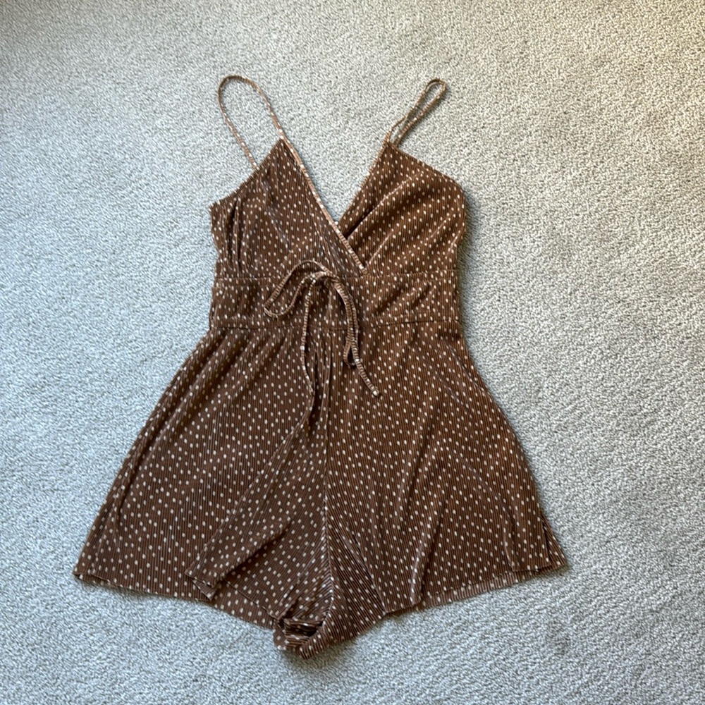 3 for $25 ❤️ // Pull & Bear Metallic Polka Dot Romper
